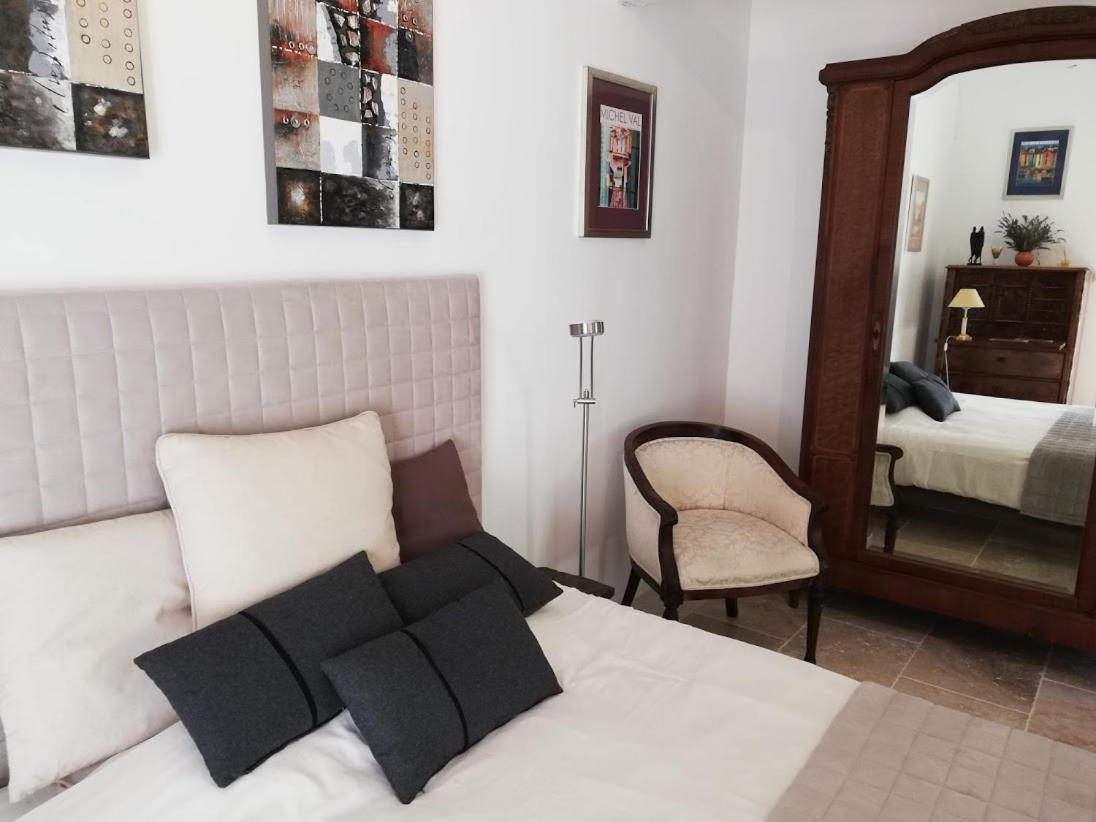 Bourg-Charente Le Domaine Des Platanes Bed & Breakfast エクステリア 写真