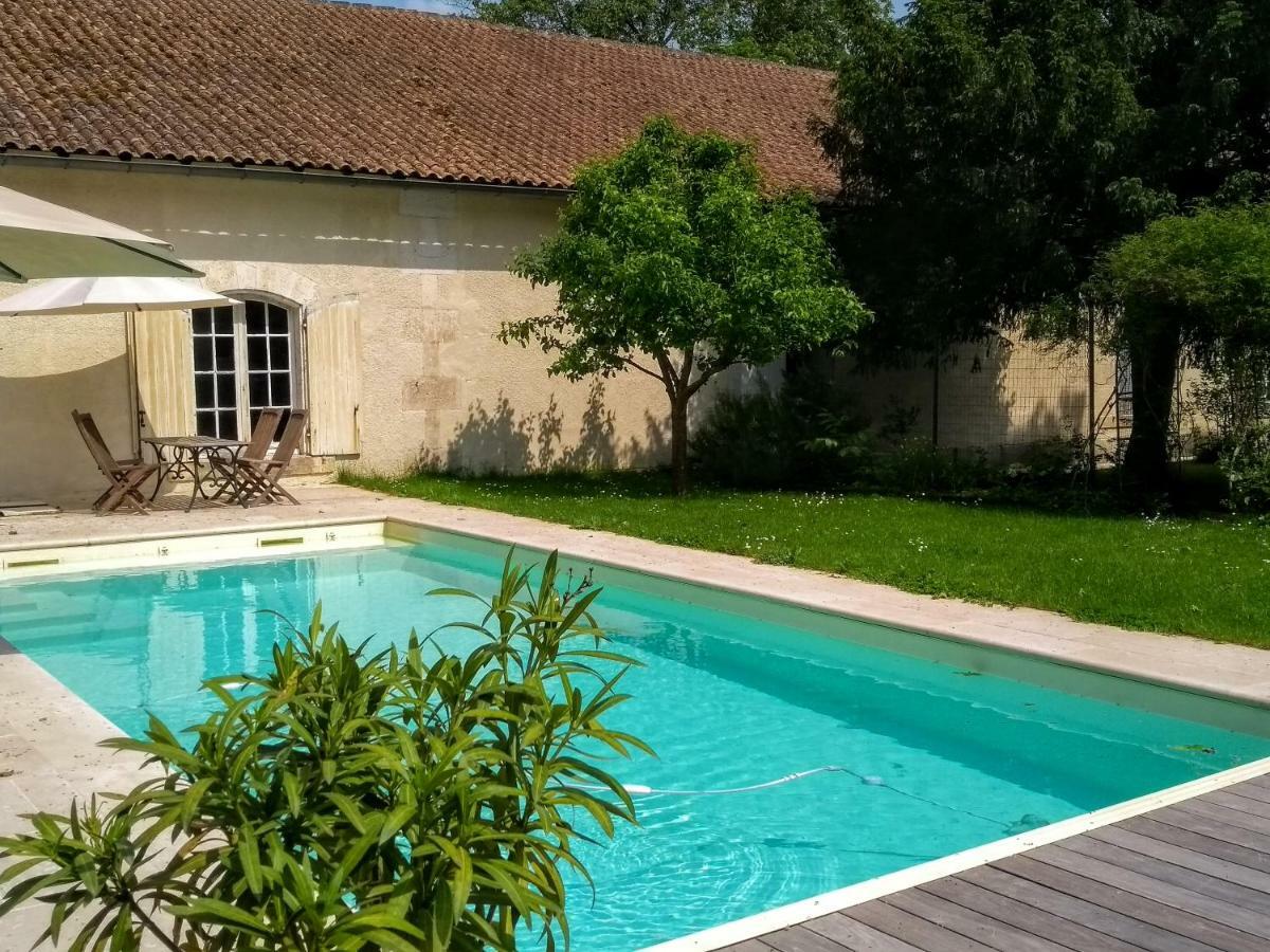 Bourg-Charente Le Domaine Des Platanes Bed & Breakfast エクステリア 写真