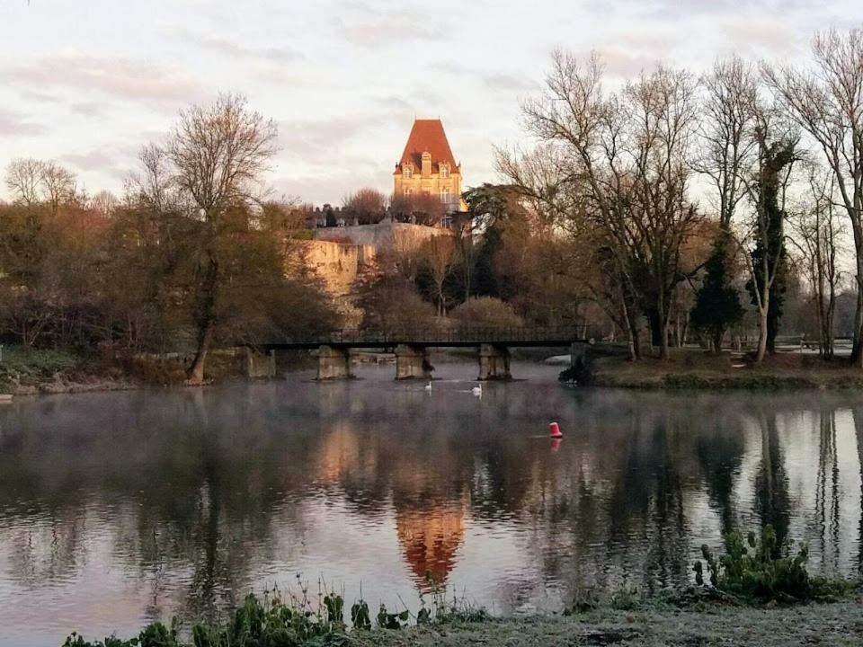Bourg-Charente Le Domaine Des Platanes Bed & Breakfast エクステリア 写真
